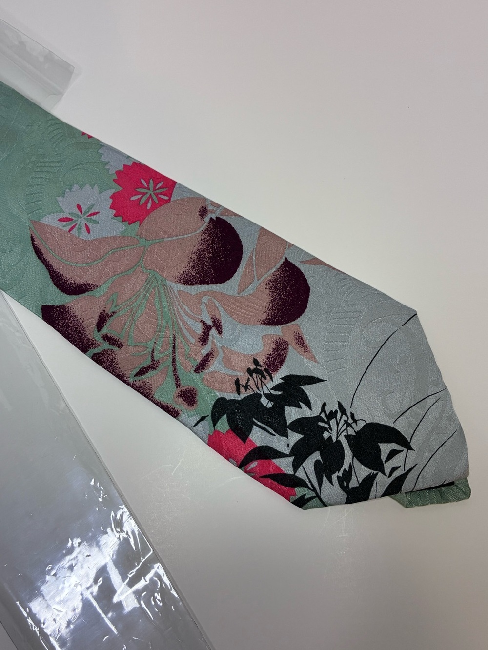 Buccelli Italy Vintage Silk Tie Floral Mint Green Magenta Pink Jacquard 56”